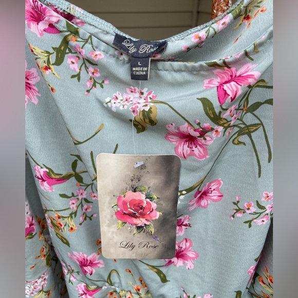 NWT Lily Rose Sz-L Beautiful, Unique, Great Design-Square Neck or Cold Shoulder - Picture 13 of 17